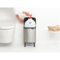 Brabantia Bo kosz na śmieci 7 l stal mat 227189