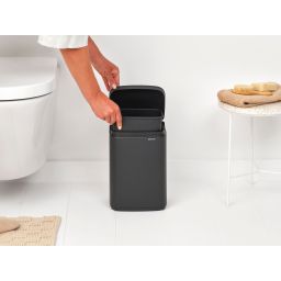 Brabantia Bo kosz na śmieci 4 l czarny 233708