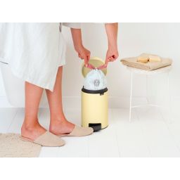 Brabantia NewIcon kosz na śmieci 3 l żółty 233760