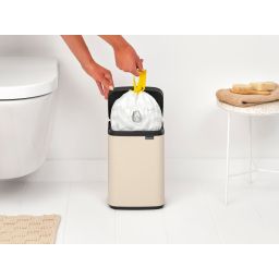 Brabantia Bo kosz na śmieci 4 l beżowy 234088