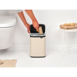 Brabantia Bo kosz na śmieci 4 l beżowy 234088