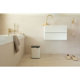 Brabantia Bo kosz na śmieci 7 l beżowy 234101