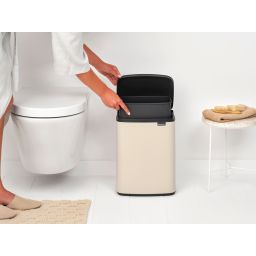 Brabantia Bo kosz na śmieci 12 l 234125