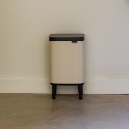 Brabantia Bo Hi kosz na śmieci 7 l Soft Beige 251641