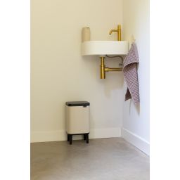 Brabantia Bo Hi kosz na śmieci 7 l Soft Beige 251641