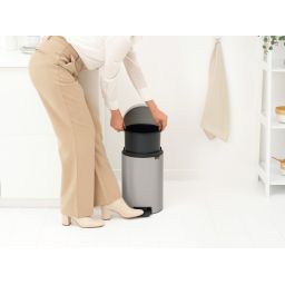Brabantia NewIcon kosz na śmieci 12 l Soft Grey 252303