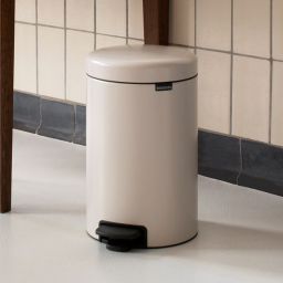 Brabantia NewIcon kosz na śmieci 12 l pedałowy beżowy/czarny 149924