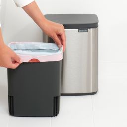 Brabantia Bo kosz na śmieci 7 l stal mat 222962