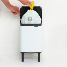 Brabantia Bo kosz na śmieci 4 l biały 227042