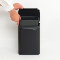 Brabantia Bo kosz na śmieci 4 l czarny mat 222481