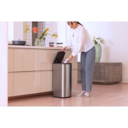 Brabantia Bo Touch Bin pojemnik na odpady 30 l stal 238246