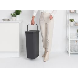 Brabantia Sort & Go pojemnik na odpady 40 l do segregacji ciemny szary 251047