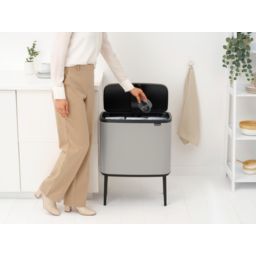 Brabantia Bo Touch Bin pojemnik na odpady 33 l szary 255021