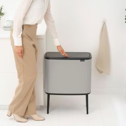 Brabantia Bo Touch Bin pojemnik na odpady 33 l szary 255021
