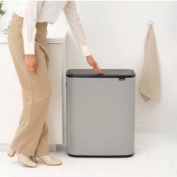 Brabantia Bo Touch Bin pojemnik na odpady 60 l szary 255045