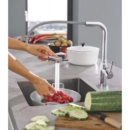 Grohe Essence bateria kuchenna stojąca StarLight Chrome 30270000