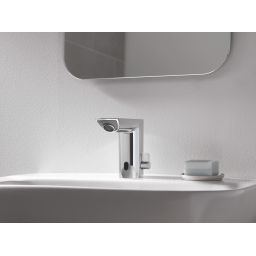 Grohe BauCosmopolitan bateria umywalkowa stojąca elektroniczna chrom 36451000