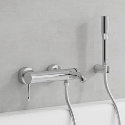 Grohe Essence bateria wannowo-prysznicowa ścienna StarLight Chrome 33628001