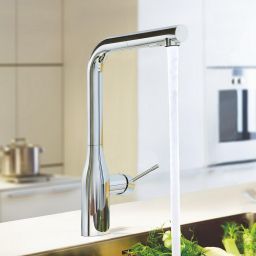 Grohe Essence bateria kuchenna stojąca StarLight Chrome 30270000