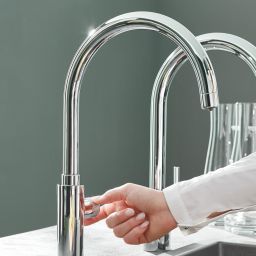 Grohe Concetto bateria kuchenna stojąca StarLight Chrome 31483002