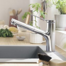 Hansgrohe Zesis M33 bateria kuchenna z wyciąganą wylewką stojąca chrom 74803000