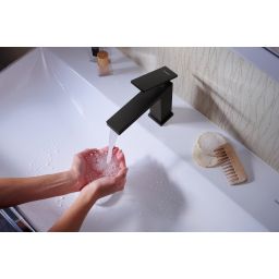 Hansgrohe Tecturis E bateria umywalkowa stojąca czarna 73012670