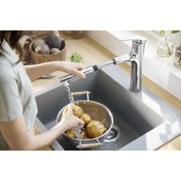 Hansgrohe Zesis M33 bateria kuchenna z wyciąganą wylewką stojąca chrom 74801000