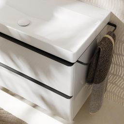 Hansgrohe Xelu Q szafka 58 cm podumywalkowa wisząca biały wysoki połysk/czarny mat 54023670