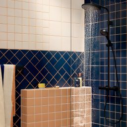 Hansgrohe Activera S zestaw prysznicowy ścienny termostatyczny z deszczownicą czarny 28078670