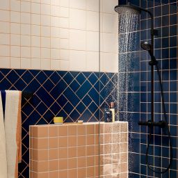 Hansgrohe Activera S zestaw prysznicowy ścienny termostatyczny z deszczownicą czarny 28078670