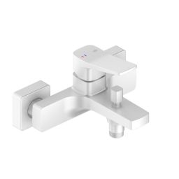 KFA Armatura Malaga White bateria wannowo-prysznicowa ścienna biała 4524-010-44