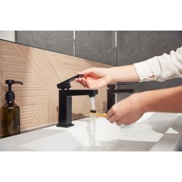 KFA Armatura Logon Black bateria umywalkowa stojąca czarna 5132-815-81