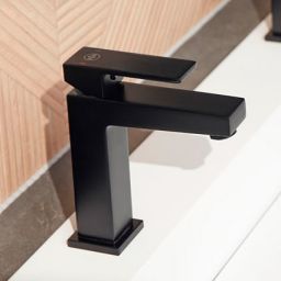 KFA Armatura Logon Black bateria umywalkowa stojąca czarna 5132-815-81