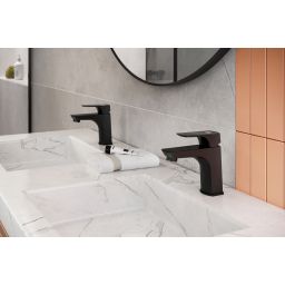 KFA Armatura Mokait Black bateria umywalkowa stojąca czarny mat 5532-815-81