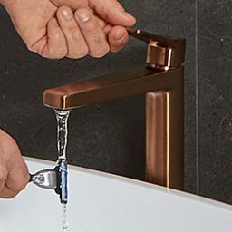 KFA Armatura Malaga Rose Gold bateria umywalkowa stojąca wysoka różowe złoto szczotkowane 4522-712-34