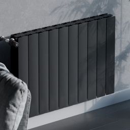 KFA Armatura ADR grzejnik pokojowy 57x80,5 cm podłączenie boczne czarny 763-100-81