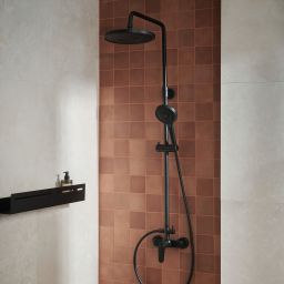 KFA Armatura Otava Black zestaw prysznicowy ścienny z deszczownicą czarny mat 5556-910-81