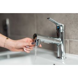 Kuchinox Fonte bateria umywalkowa stojaca z wyciąganą wylewką chrom BQT029D