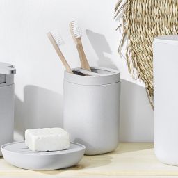 Kleine Wolke Belgrano EcoLiving kubek na szczoteczki stojący Sandbeige 8614226851