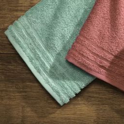 Kleine Wolke Royal Vegan ręcznik łazienkowy 50x100 cm bawełna 500 g zielony 3003685262