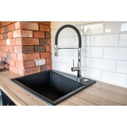 Laveo Pola bateria kuchenna stojąca z wylewką U czarna/chrom BAP778D