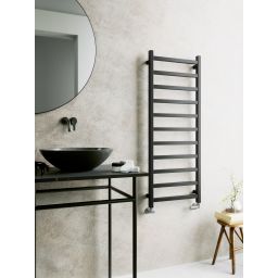 LaVita Lungo grzejnik łazienkowy dekoracyjny 132x50 cm czarny