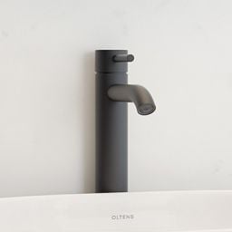 Oltens Molle bateria umywalkowa stojąca czarny mat 32400300