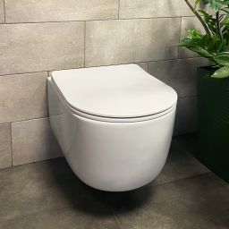 Rea Eddy miska WC z deską wolnoopadającą wisząca bez kołnierza biały połysk REA-C6560