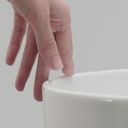 Roca Inspira umywalka 37x37 cm okrągła nablatowa biała A327523000