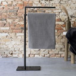 Sealskin Tube wieszak na ręczniki stojący czarny 800199
