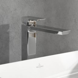 Villeroy & Boch Subway 3.0 bateria umywalkowa stojąca wysoka chrom TVW11200400061