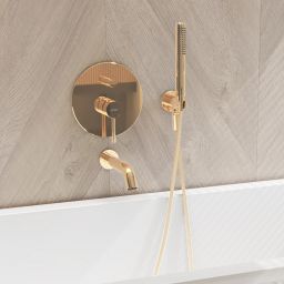 Zestaw Oltens Molle zestaw wannowo-prysznicowy podtynkowy złoty połysk 36602800
