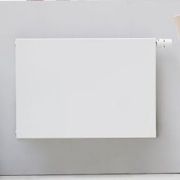Purmo Plan Ventil Compact grzejnik płytowy 40x50 cm podłączenie dolne biały FCV22 400x500