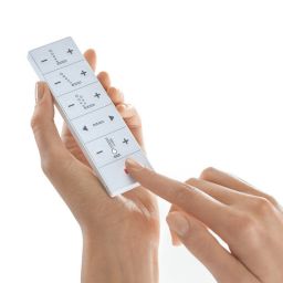 Duravit DuraStyle miska WC Rimless z deską myjącą SensoWash Slim białą 631001002004300